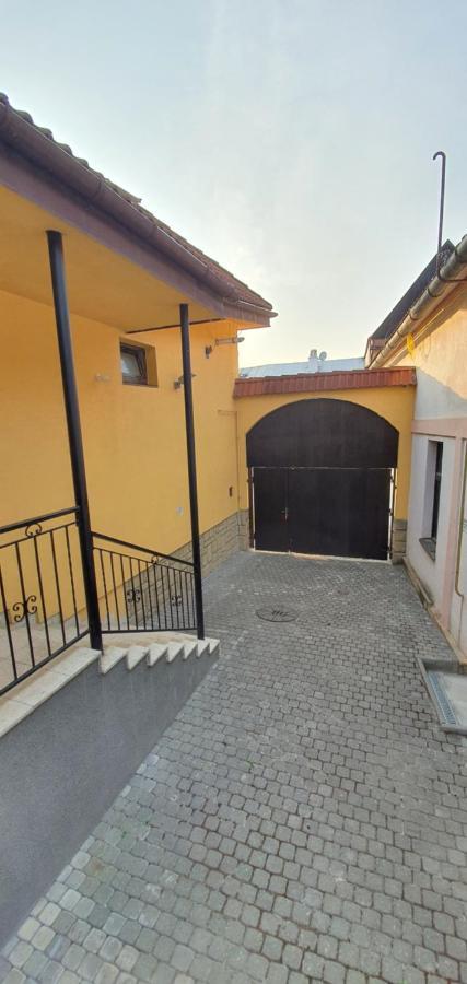 Apartmanystocklova2 Bardejov Bagian luar foto